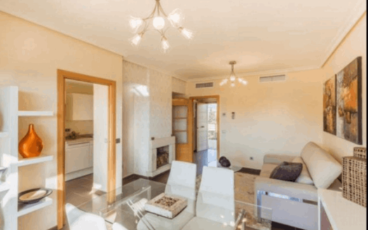 PRECIOSO APARTAMENTO CON JARDÍN JUNTO SELWO, IMPRESIONANTES VISTAS